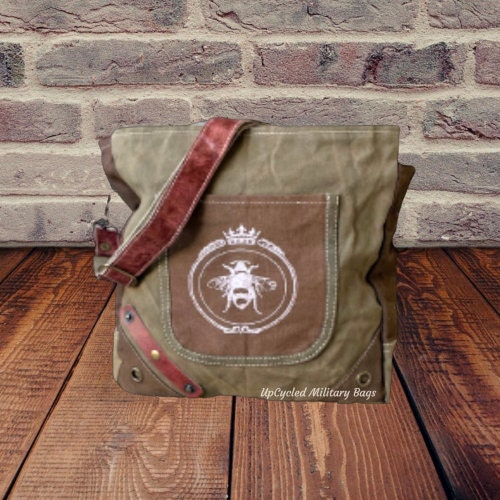 Queen Bee Canvas Bag Crossbody Shoulder Bag Purse ~ It's the Bees Knees! You're Going to Love It!