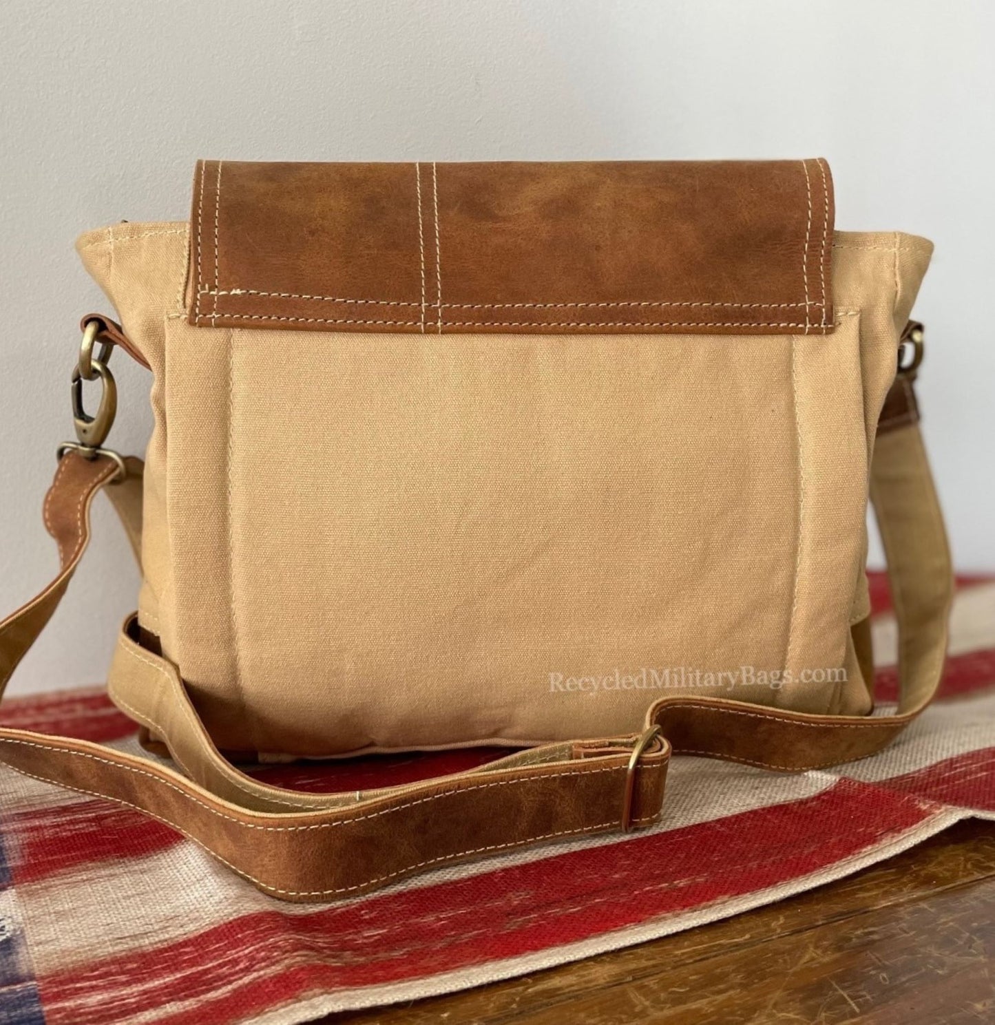 NEW!!  CCW Concealed Carry Canvas Crossbody Bag with Dual Access