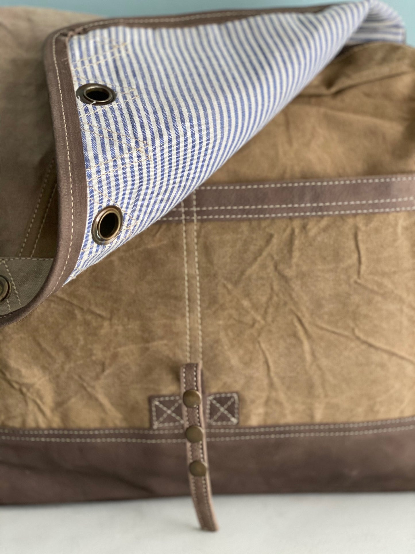 Computer Messenger Crossbody Bag with Vintage Music Festival Print